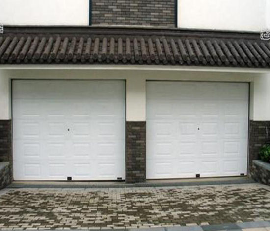 自動車庫門工程.jpg 自動車庫門工程.jpg